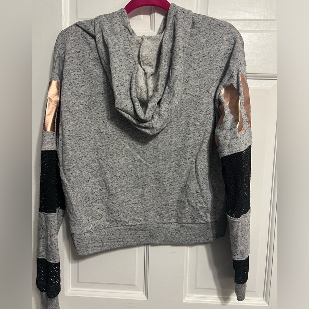 PINK Cropped Hoodie - Picture 2 of 3